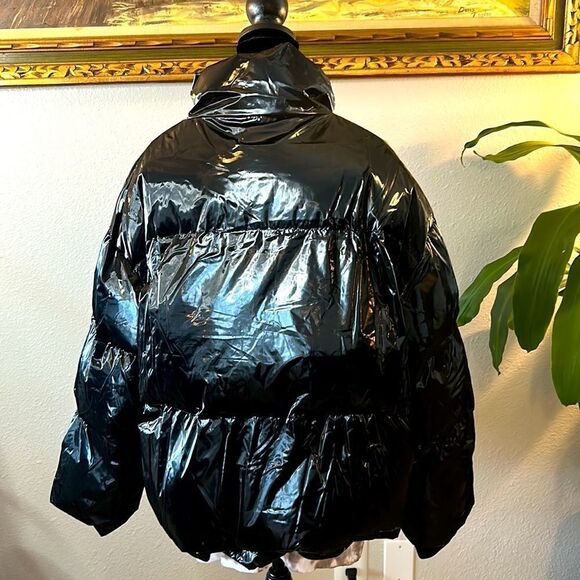 Cropped Puffer Jacket, size M - Picture 4 of 13